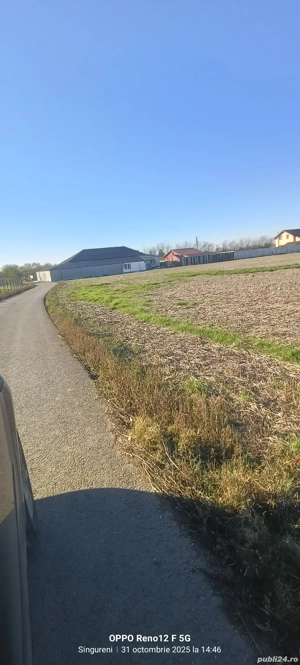 Vand teren intravilan in com Singureni 