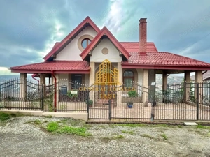 Proprietate Exclusivă în Bucium – Priveliște Panoramică asupra Iașului