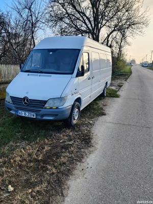 Mercedes Sprinter pe dreapta 3 panouri