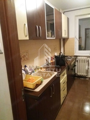 Apartament 3 camere, centrala proprie, zona Olimpia.