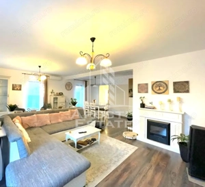 Casa tip duplex de vanzare, Mosnita Veche (vatra satului)