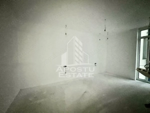 DE VANZARE Apartament doua camere cu gradina 10 mp - imagine 5