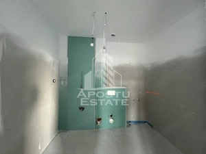 DE VANZARE Apartament 3 camere cu pozitie excelenta - imagine 9