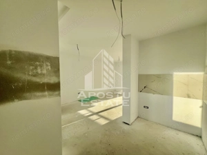 DE VANZARE Apartament doua camere cu pozitie excelenta - imagine 4