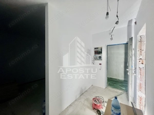 DE VANZARE Apartament doua camere cu gradina 10 mp - imagine 10