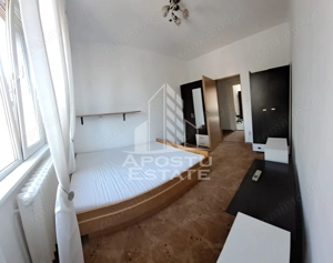 Apartament 2 camere, semidecomandat, zona Centrala - imagine 3
