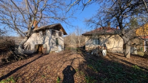  Gura Foii Casă individuală cu teren generos – 2.000 mp–construcție din cărămidă