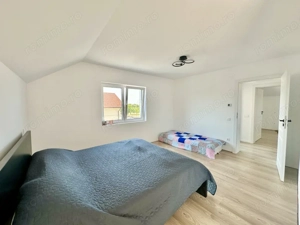 Casa individuala cu 5 camere - 190 mp utili - Zona centrala Mosnita Veche  - imagine 16