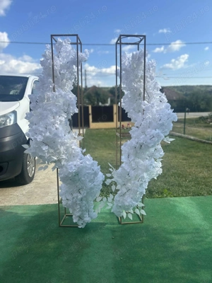 Inchiriem aranjamente florale nunta, botez, maiorat - imagine 4