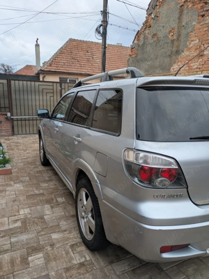 Mitsubishi Outlander Dakar Edition_4x4 ,Automat ,Benzina ,2,4 cmc ,163CP. - imagine 4