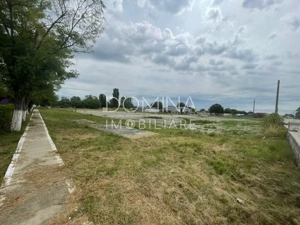 Închiriere teren intravilan, vad comercial, situat în Bârsești, la DN 67 D - imagine 4