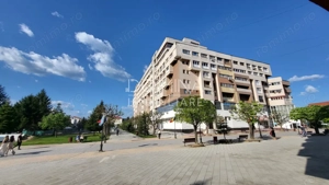 Vânzare apartament cu 3 camere, ULTRACENTRAL, 99 mp, strada Victoriei pietonal