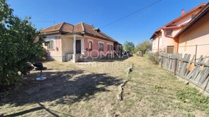 Vânzare *teren generos și casă * - strada Petrești - cartier Primăverii