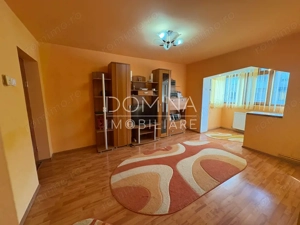 Vânzare apartament 3 camere, situat în Târgu Jiu, Aleea Plopilor - imagine 2