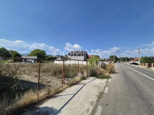 Teren de vânzare în Ursați, pretabil construcții rezidențiale  și comerciale - imagine 8