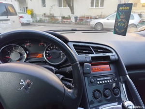 Peugeot 3008 benzina - imagine 3