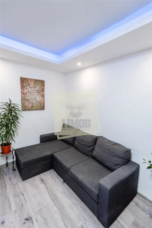 Studio modern cu bucatarie inchisa Ultracentral