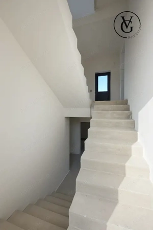 Vila modernă - finisată -terasă circulabila vedere lac și mare  - imagine 14