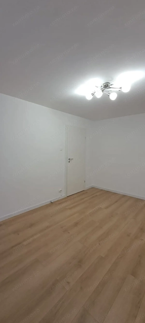 Apartament 2 camere, decomandat, Piata Victoriei, complet renovat, parter. - imagine 2