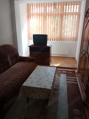 Ofer spre închiriere apartament 2 camere decomandat 