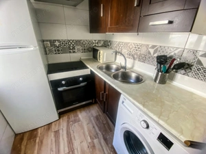 Garsoniera de inchiriat in zona 1 Decembrie 1918 - imagine 2