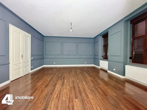 Casă S+P+M zonă Ultracentrală la curte cu 2 vecini, recent renovată - imagine 5