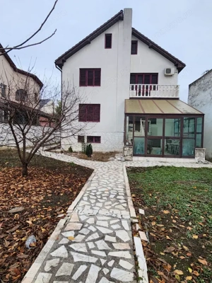 Casa individuala cu teren generos | Modern – str. Mistral - Comision 0