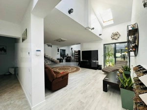 Casa premium, 350 mp si teren 722 mp, mobilata si utilata lux, in Brasov - imagine 2