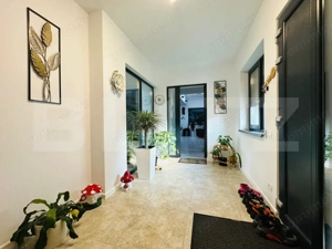 Casa premium, 350 mp si teren 722 mp, mobilata si utilata lux, in Brasov - imagine 3