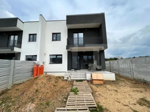 Duplex nou mobilat/utilat modern, P + E de 101 mp utii, cu teren 190 mp, Damila - imagine 15