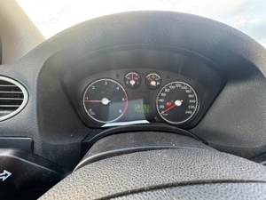 Ford Focus 1.6 TDCi 2006  - imagine 15