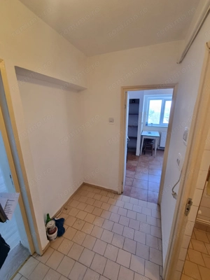 KM 5-garsoniera in bloc de apartamente - imagine 4