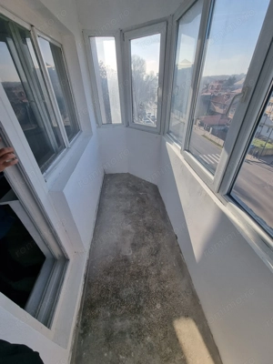 KM 5-garsoniera in bloc de apartamente - imagine 12