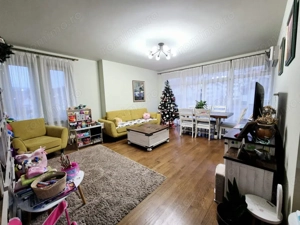 Apartament 4 camere  104 mp  in Mannastur imobil nou 