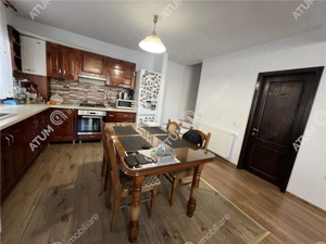 Casa cu 4 camere 2 bai si curte proprie in zona Arhitectilor - imagine 15