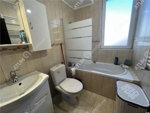 Casa cu 4 camere 2 bai si curte proprie in zona Arhitectilor - imagine 8