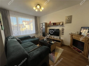 Casa cu 4 camere 2 bai si curte proprie in zona Arhitectilor - imagine 9