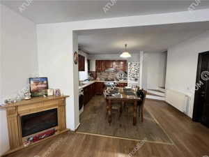 Casa cu 4 camere 2 bai si curte proprie in zona Arhitectilor - imagine 14