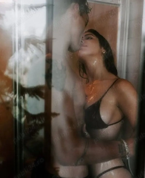  Cuplu Bucuresti temporar