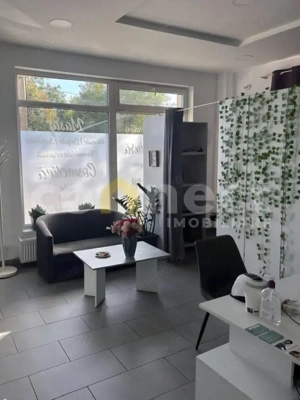 Spatiu comercial 3 incaperi, hol, 1 grup sanitar