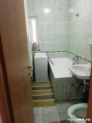  Garsoniera de inchiriat langa Sala Palatului - imagine 8