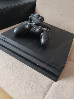 PS4 Pro + 2 controllere + 11 jocuri (RDR2, God of War)
