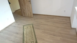 Inchiriez apartament 2 camere in Deva, zona ultracentrala, parter, suprafata utila aproximativ 50 mp - imagine 2