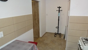 Inchiriez apartament 2 camere in Deva, zona ultracentrala, parter, suprafata utila aproximativ 50 mp - imagine 10