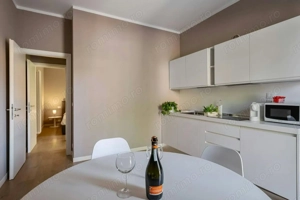 Garsoniera de inchiriat in zona Stefan cel Mare - imagine 2