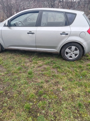 Kia cee'd  - imagine 6