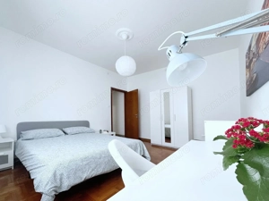 Apartament 3 camere de inchiriat zona Unirii