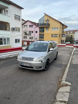 Toyota Avensis Verso 2.0 diesel (Urgent)