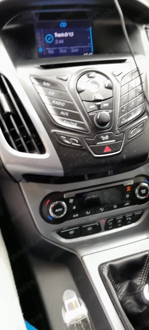 Vând Ford Focus Mk3 -1.6 TDCi - 2012 - imagine 4