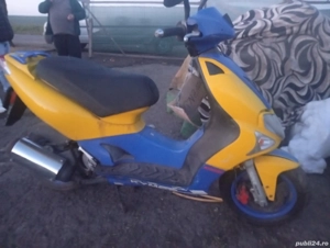 Scuter Kymco  - imagine 4